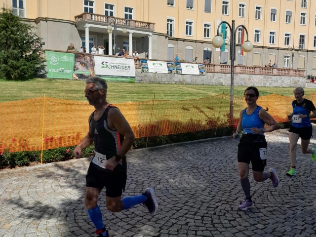 13. Hospiz-Spendenlauf Kliniken Erlabrunn